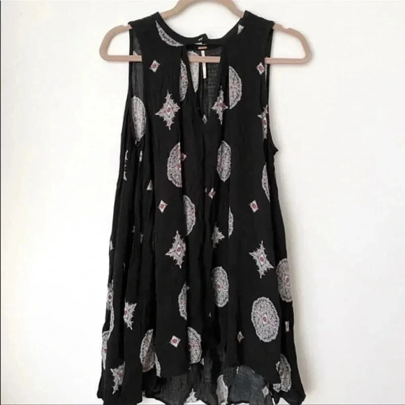 Free People Retro Medallion Tree Swing Tunic Dress Sleeveless Black Boho - Picture 3 of 3